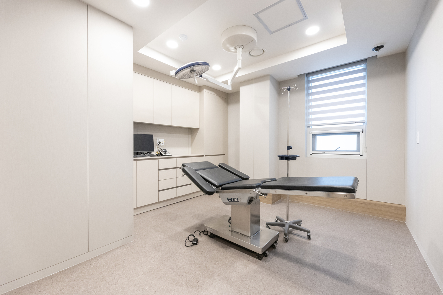 Private treatment room at WILL BE Plastic Surgery